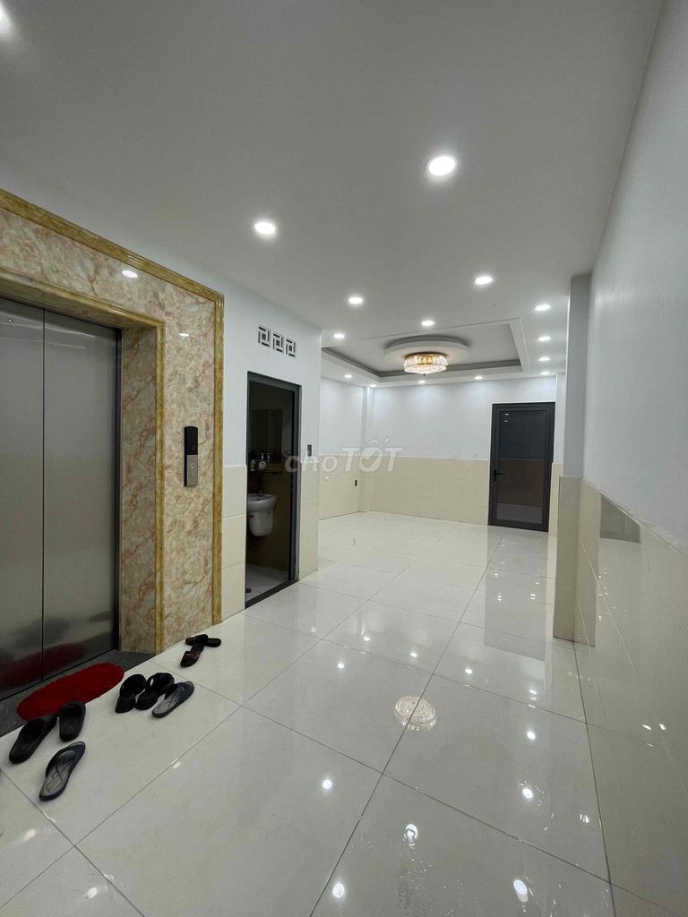 Cho thuê Nguyên Căn Hẻm Nội Bộ (10m) Lý thường Kiệt, P.14, Q.10